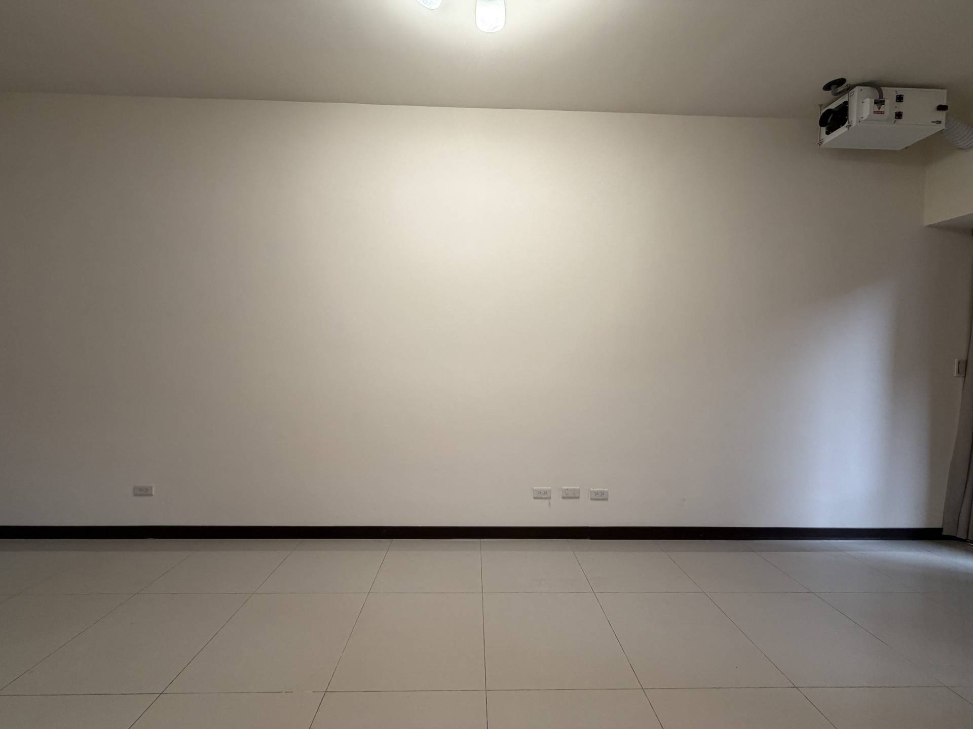 物件已售出! 7 皇普莊園_客廳2